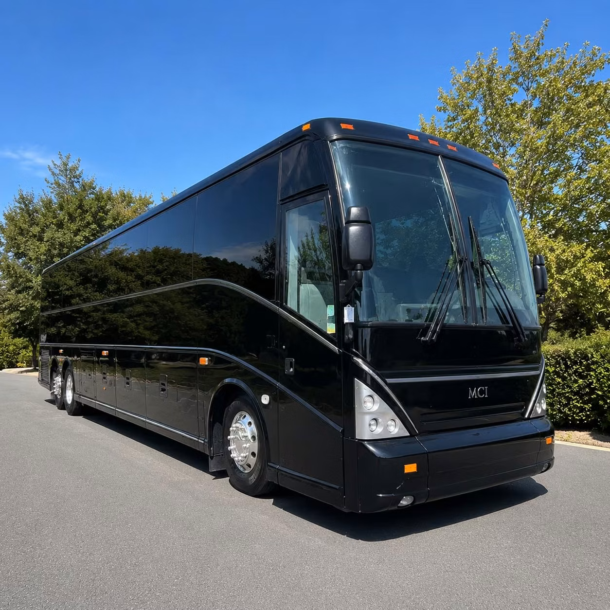 corporate event shuttle bus rentals for sanford businesses and conferences