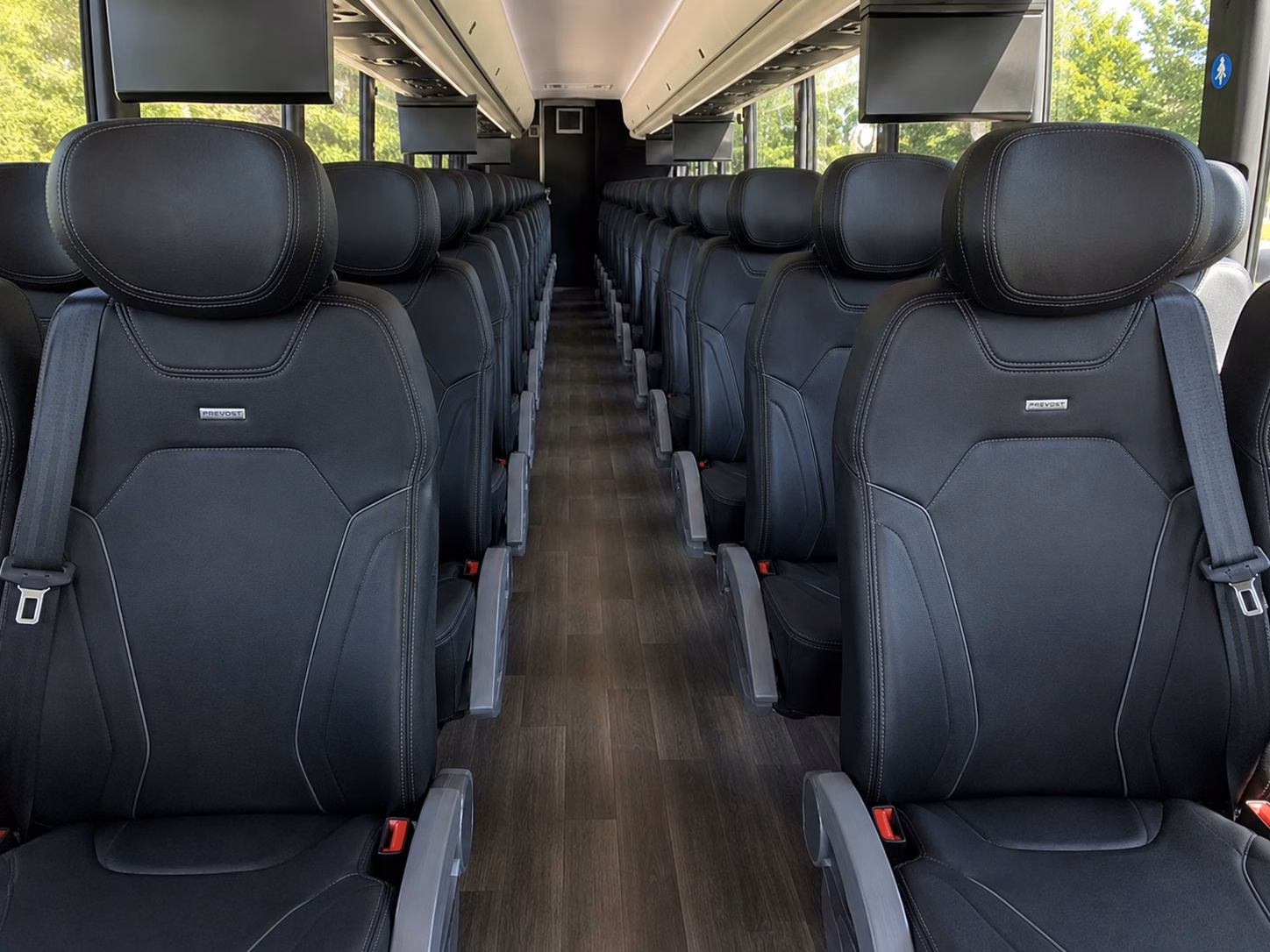 shuttle guests between sanford s most stunning wedding venues and area hotels